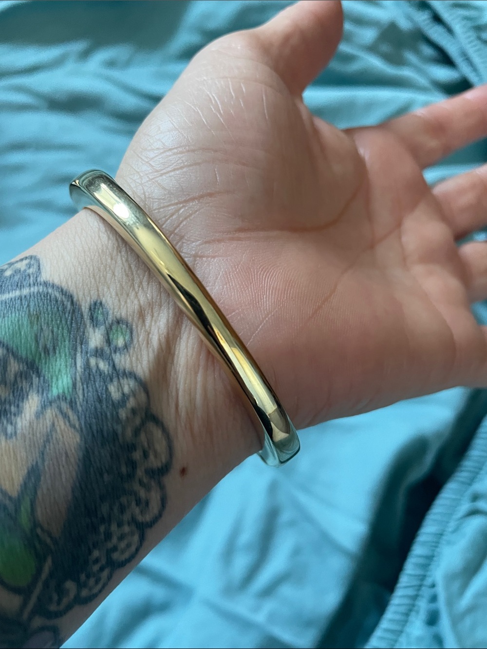 Gallery Gold Bracelet with Black and Clear Accents - Picture 3 of 4